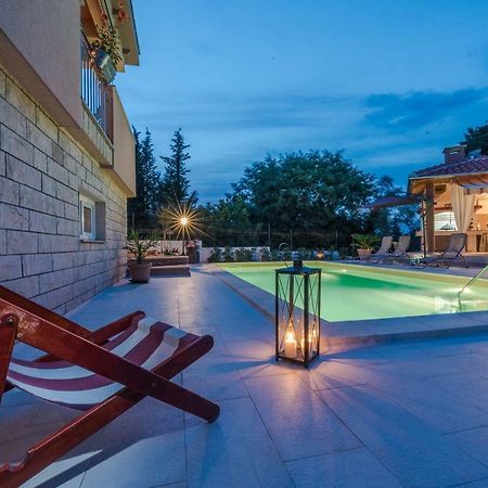 Apartments Jelavic Sutomiscica Екстер'єр фото