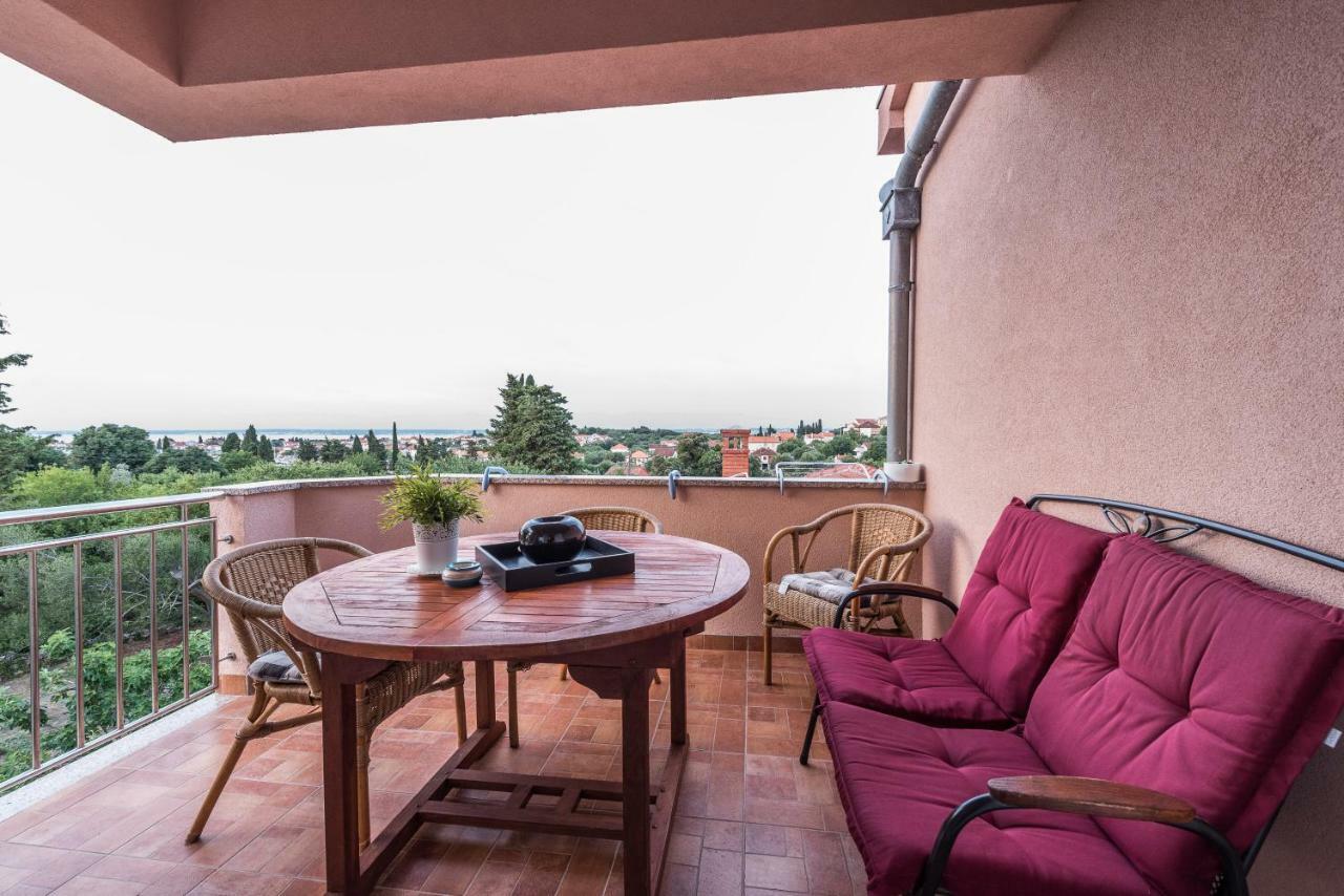 Apartments Jelavic Sutomiscica Екстер'єр фото