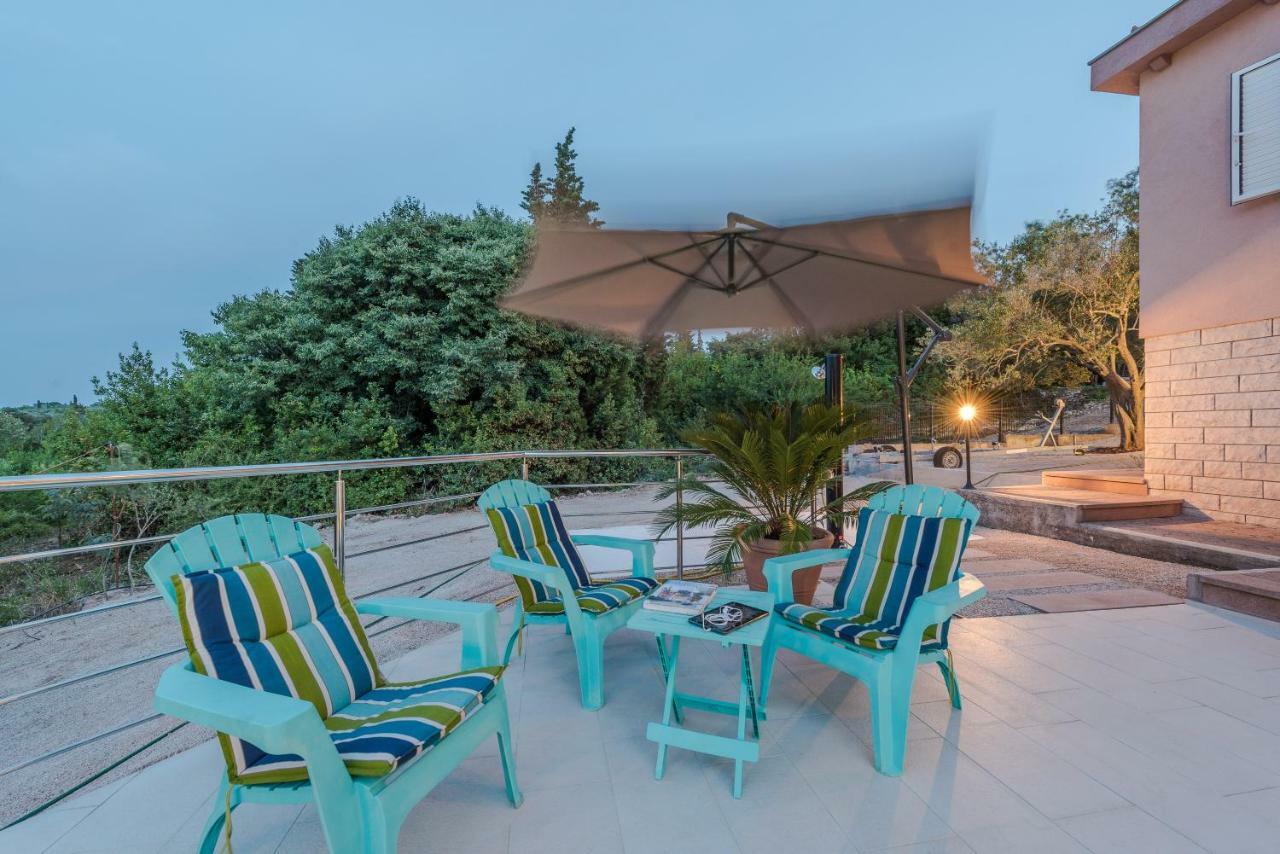 Apartments Jelavic Sutomiscica Екстер'єр фото