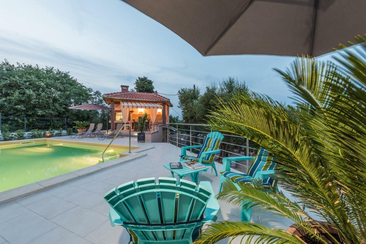 Apartments Jelavic Sutomiscica Екстер'єр фото